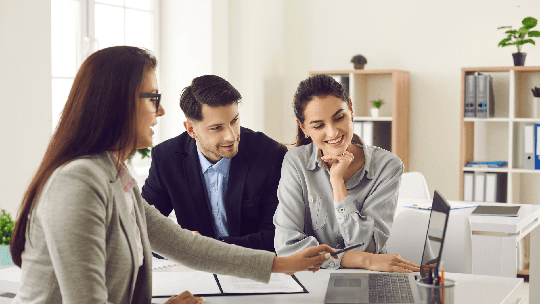 romanian-mortgage-adviser-uk.jpg